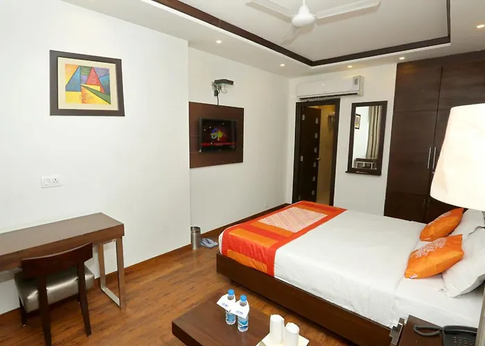 Hotel The R Blues - Near Igi Airport New Delhi